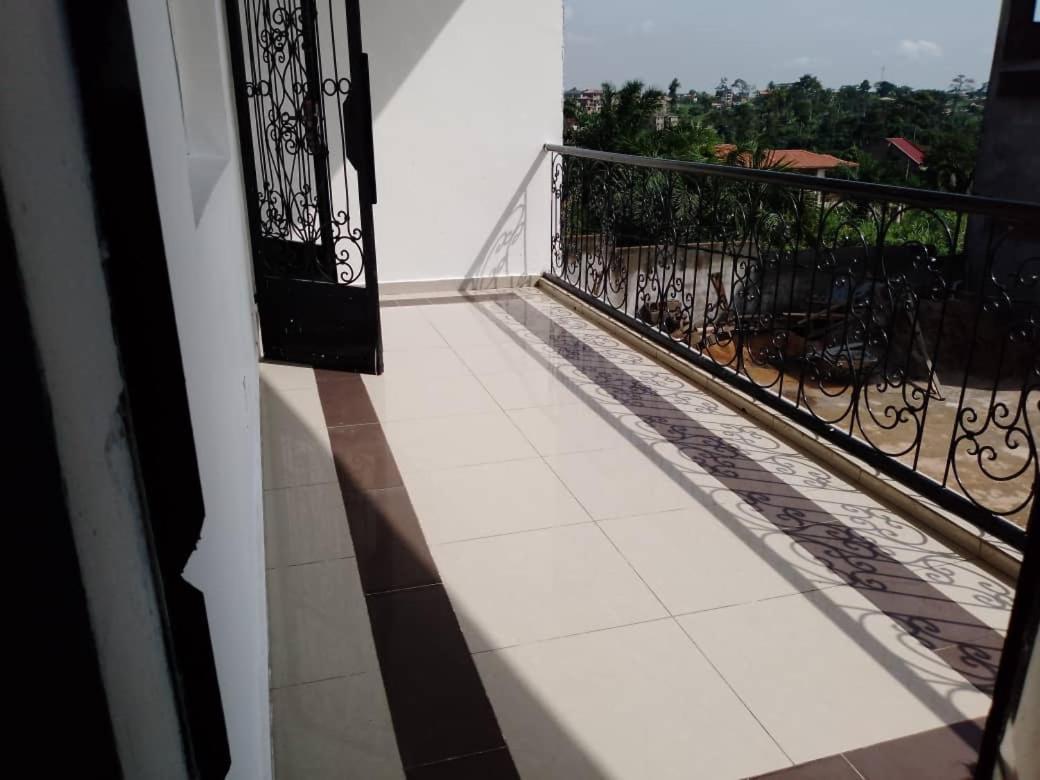 Residence Rosalie Yaounde Exterior photo